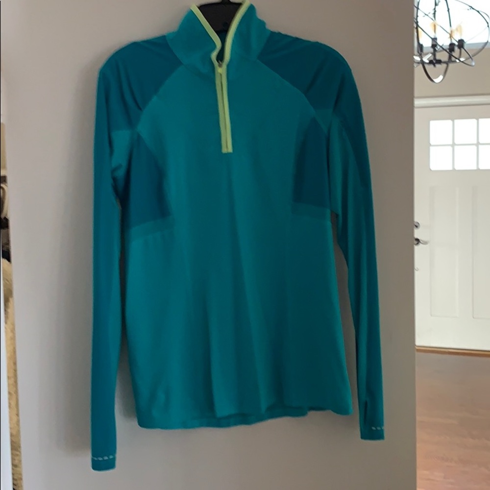 COPY - Lululemon runners pullover